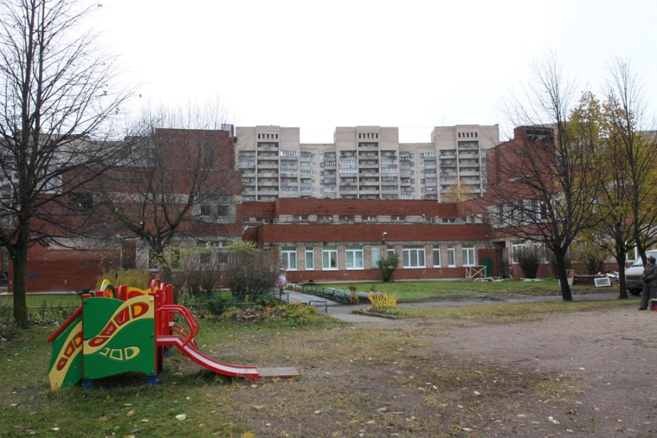 Кораблестроителей, 22